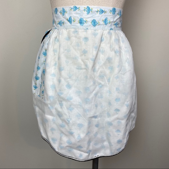 Vintage Reversible Half Apron - Picture 3 of 10